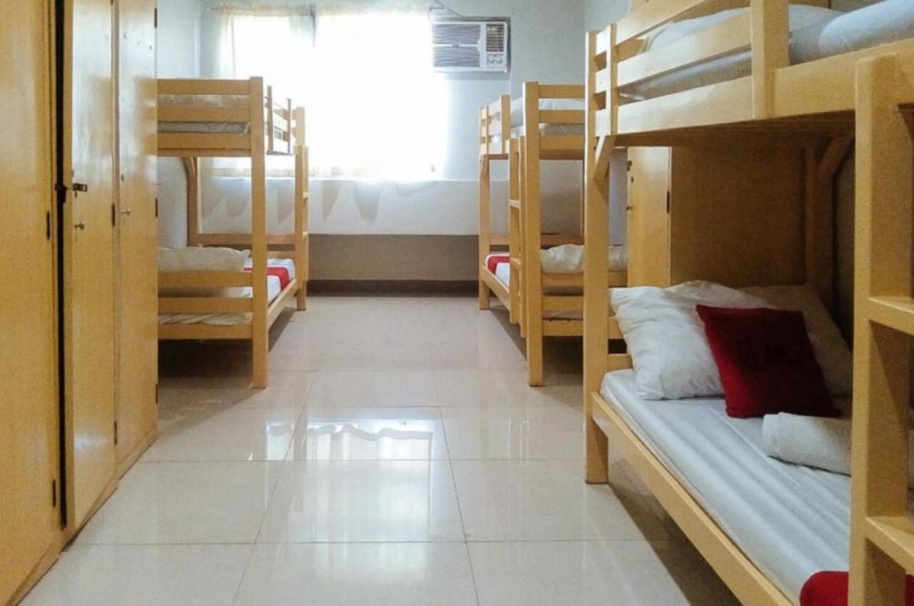 RedDoorz near Cebu Metropolitan Cathedral Hotel Exterior foto