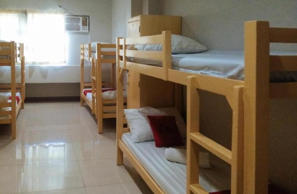 RedDoorz near Cebu Metropolitan Cathedral Hotel Exterior foto